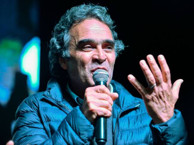 “Es una alarma”: Universidad Tecnológica de Pereira se disculpa con Sergio Fajardo tras incidente con encapuchados