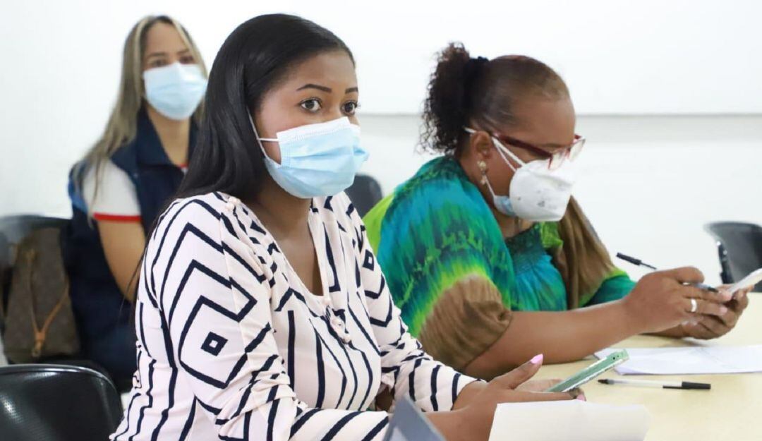 172 hogares de los grupos 1A, 1B, 1C, 1D y 1E de este complejo habitacional ya cuentan con la nomenclatura de su vivienda