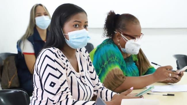 172 hogares de los grupos 1A, 1B, 1C, 1D y 1E de este complejo habitacional ya cuentan con la nomenclatura de su vivienda