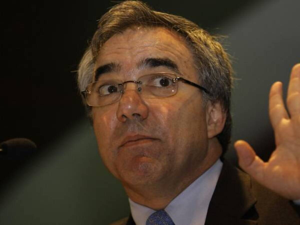 Diego Palacio aclara que no busca someterse a la Justicia Transicional