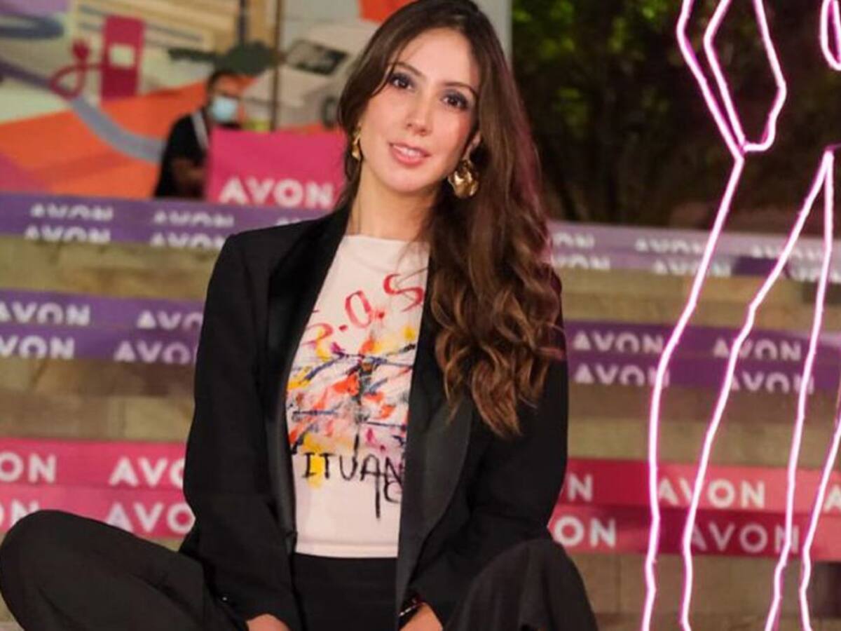 'S.O.S ITUANGO': El mensaje de la camisa de la gestora social de Medellín