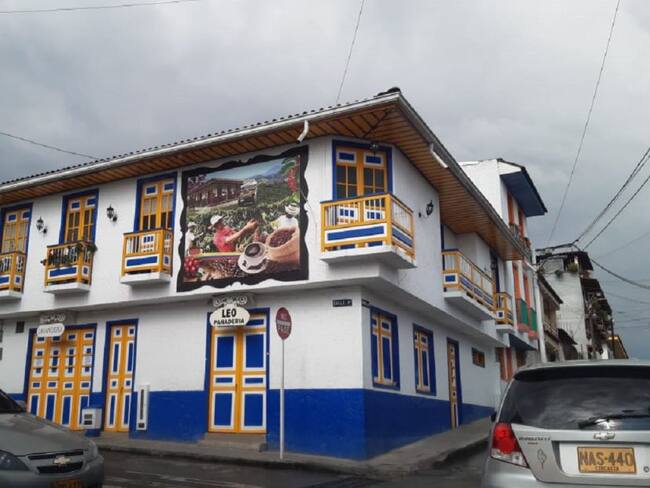 Hermosas casas con balcones en el municipio de Filandia, Quindío