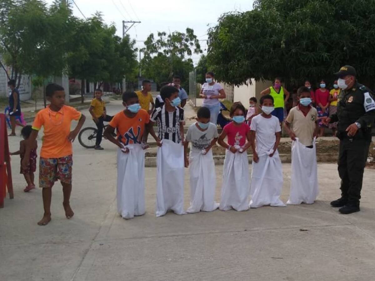 Policía adelantó jornada lúdica que benefició a niños de Magangué
