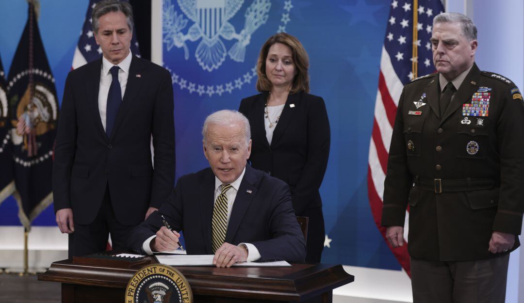 Biden anunció $800 millones de dólares en ayuda militar a Ucrania