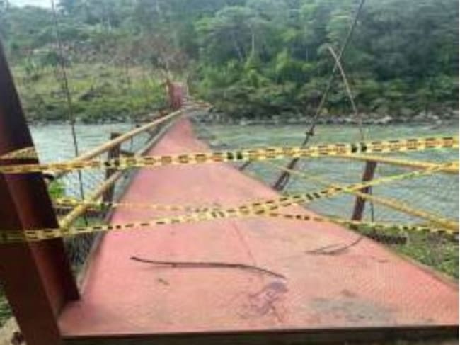 Puenbte de Chirina en Bagadó, Chocó colapsado- foto alcaldía