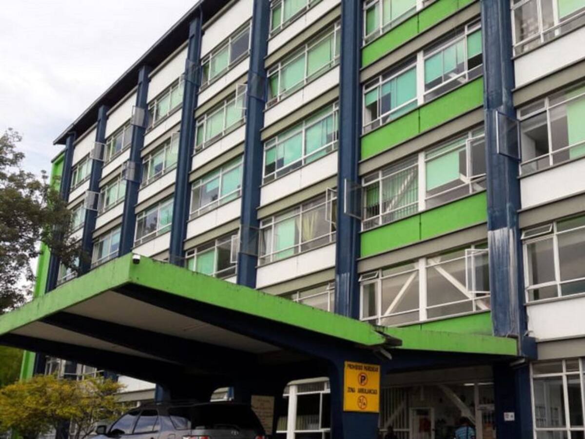 Tragedia en Circasia por muerte de ciclistas ante caída de rama de un árbol