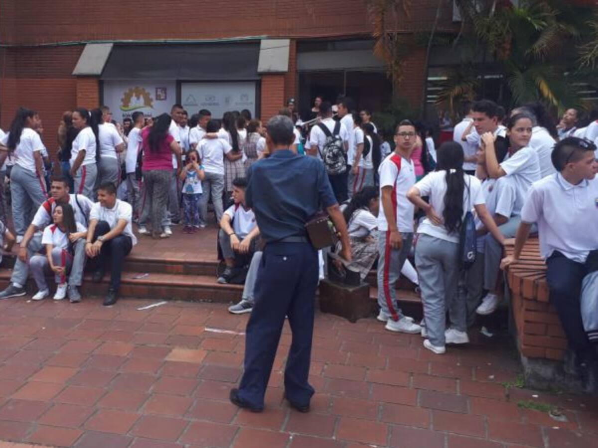 En desobediencia civil se declaró el colegio Guadalupe de Dosquebradas
