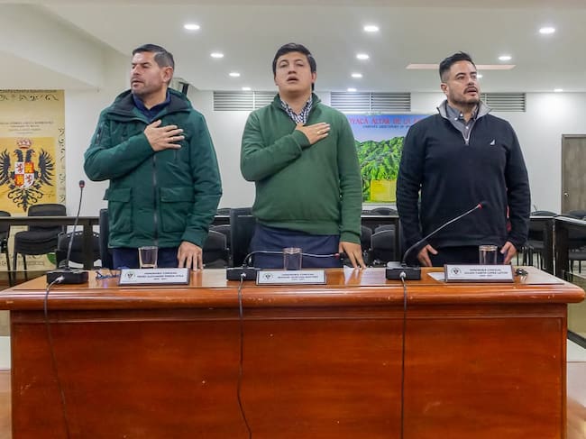 El presidente del Concejo, señaló que existen inquietudes sobre los anticipos, los retrasos en las obras y la destinación de los recursos públicos.