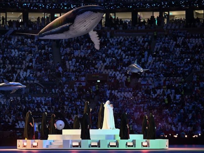 Inicia la ceremonia de clausura en el estadio Lusail, en Qatar // (Photo by KIRILL KUDRYAVTSEV/AFP via Getty Images)