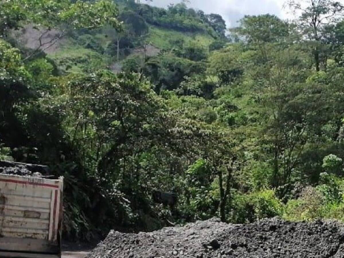 Habilitan a un carril paso en km 117+450 que comunica a Boyacá con Casanare