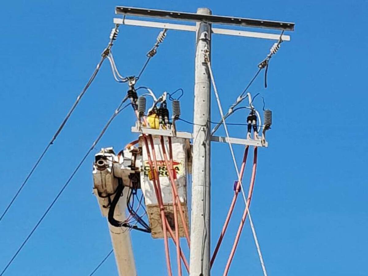 “Fijar precios con criterios políticos puede llevar a crisis a sector energético”: CCE