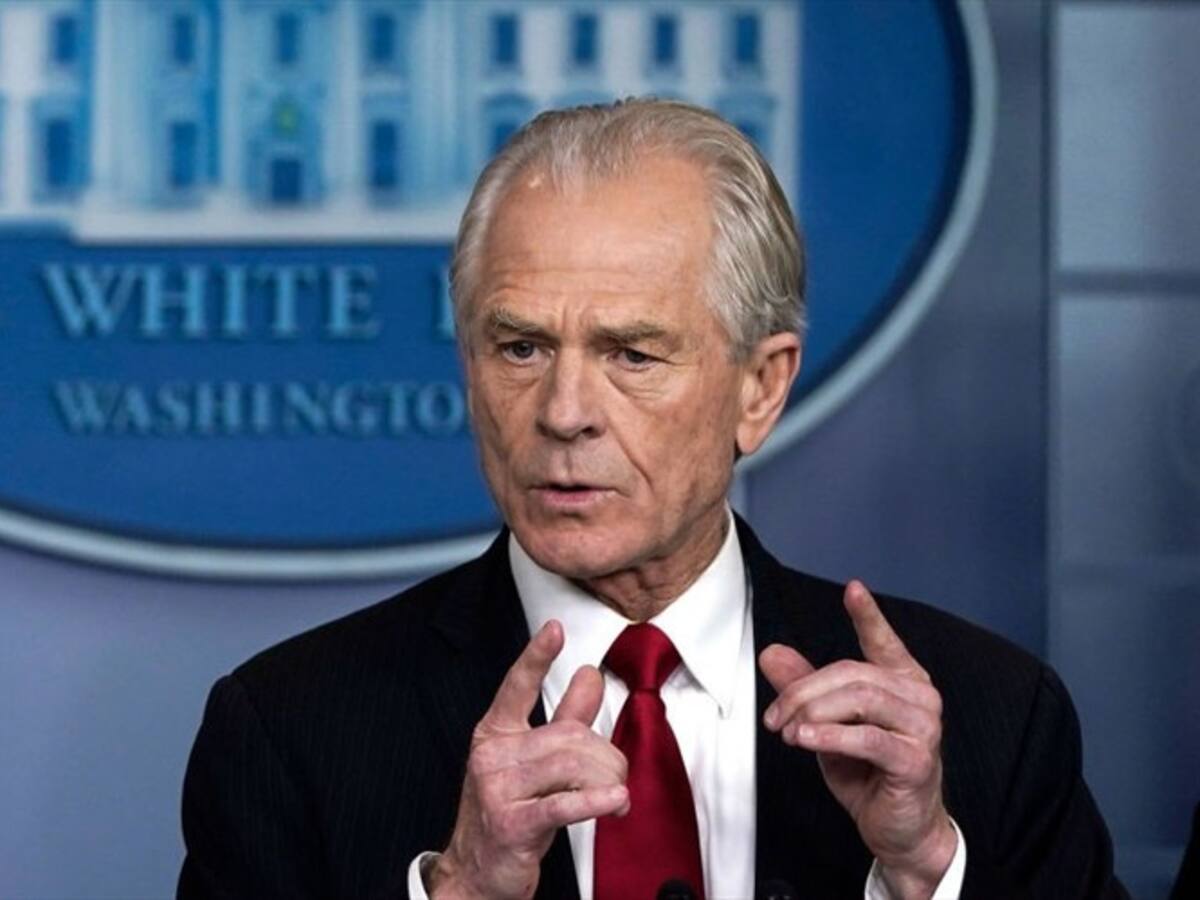 Investigué y sí hubo fraude en las elecciones de Estados Unidos: Peter Navarro