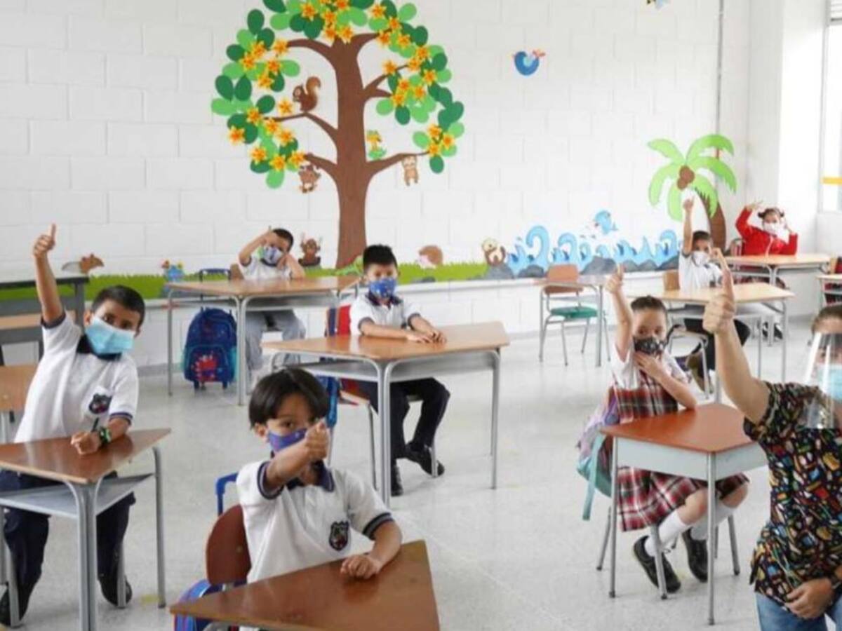 Tres colegios fueron entregados en Pereira y Santa Rosa de Cabal