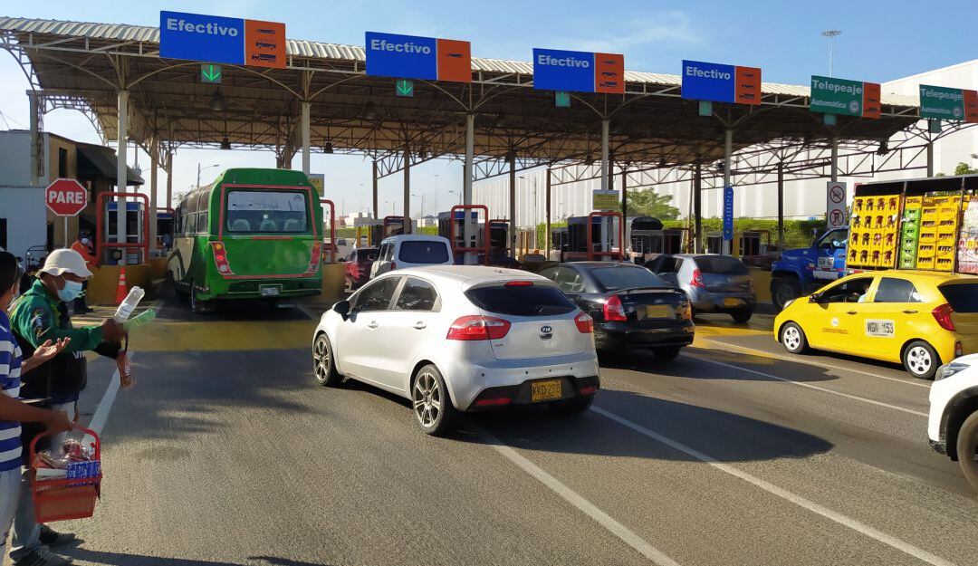 Los vehículos de categoría 1, 2 y taxis no pagarán peajes en Cartagena