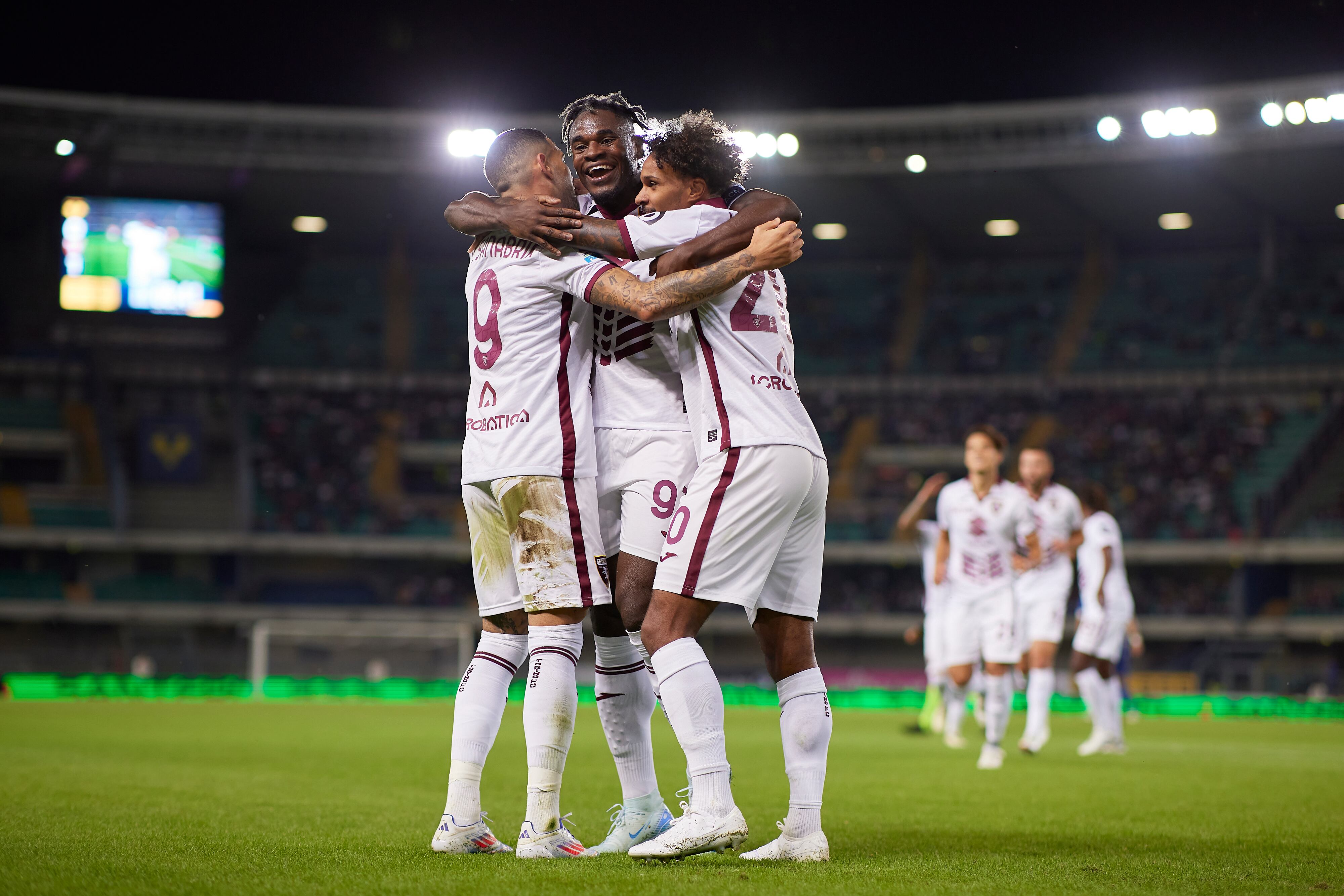 Duván Zapata festeja el primer gol del Torino. (Photo by Emmanuele Ciancaglini/Ciancaphoto Studio/Getty Images)