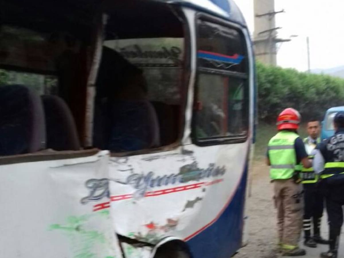 Un muerto y seis heridos deja accidente en la vía a Yumbo
