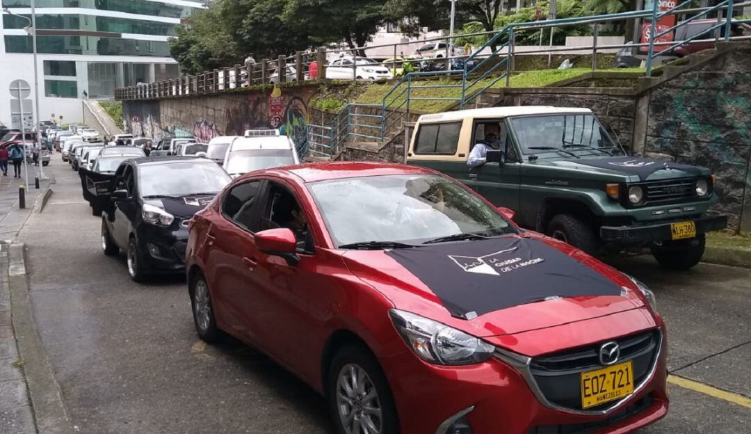 Caravana de comerciantes de La Ciudad de la Noche y empresas afines
