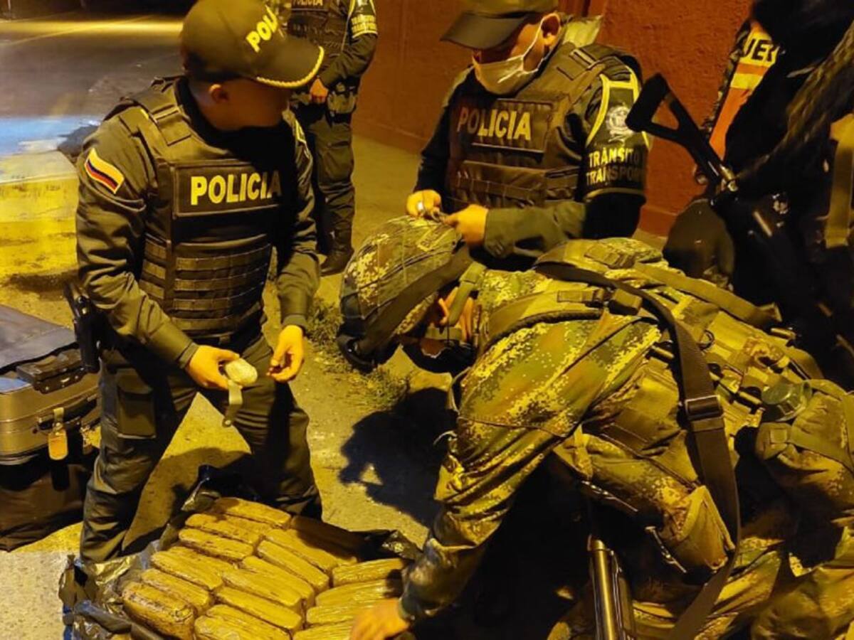 Incautan droga en un bus intermunicipal en vías del Tolima