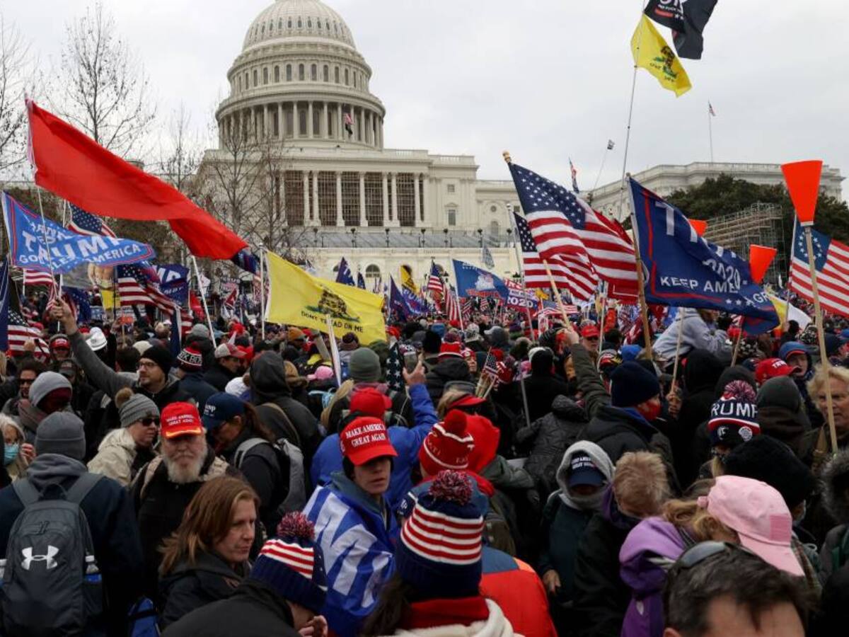 Comité del Congreso de EE.UU. dice que tuit de Trump incentivó la toma al Capitolio