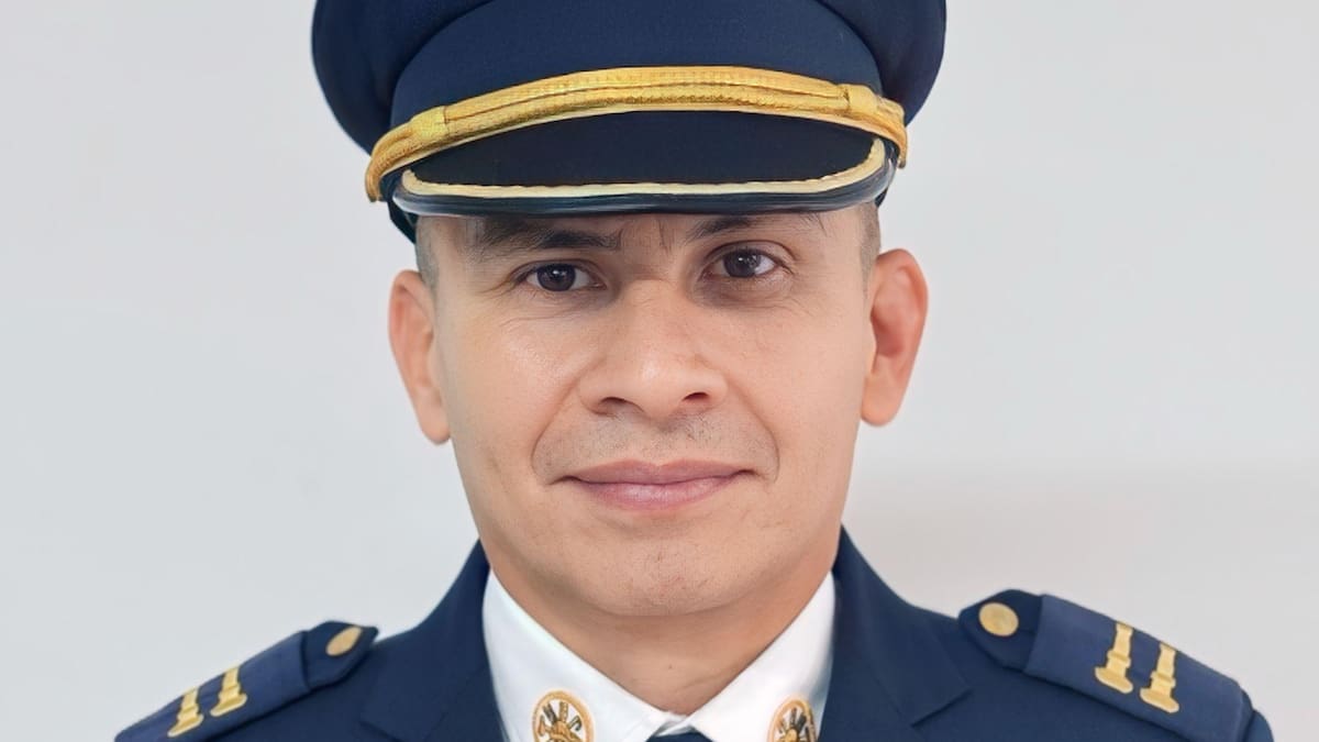 “Llevaba tres meses como bombero y me tocó la erupción del nevado del Ruiz”: James Bedoya