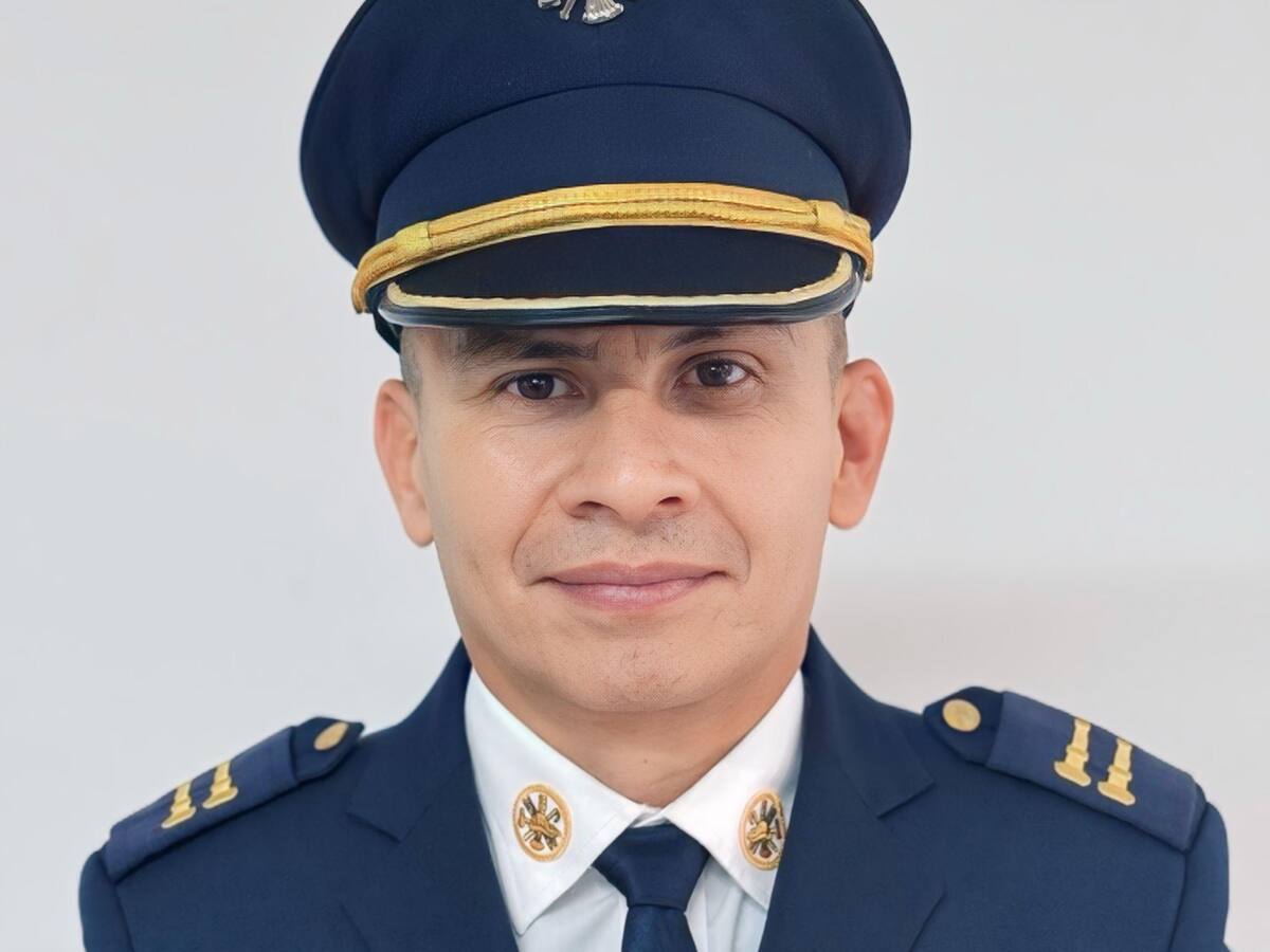 “Llevaba tres meses como bombero y me tocó la erupción del nevado del Ruiz”: James Bedoya