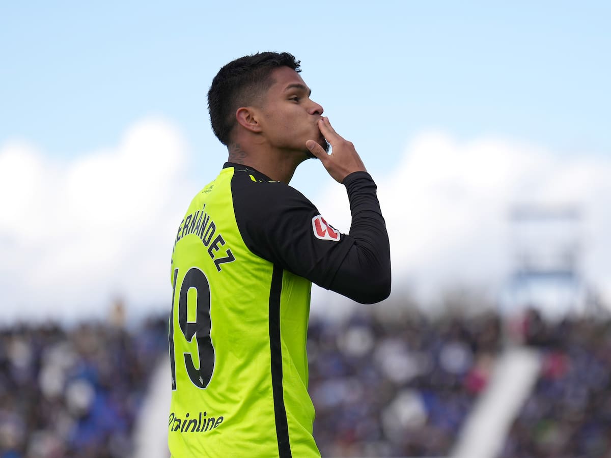 El Cucho Hernández marca y le da la agónica victoria al Real Betis en LaLiga: vea acá su golazo