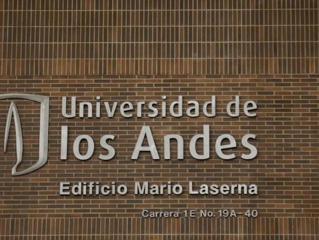 Rector U Andes: Unos 7.300 jóvenes quedaron sin posibilidades de estudiar