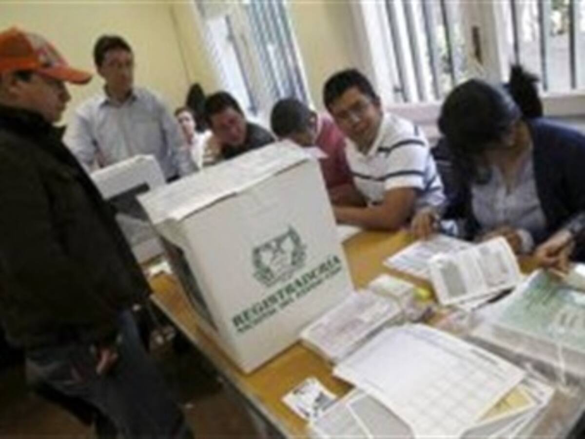 Peñalosa gana en estratos bajos. Estratos altos son los más indecisos