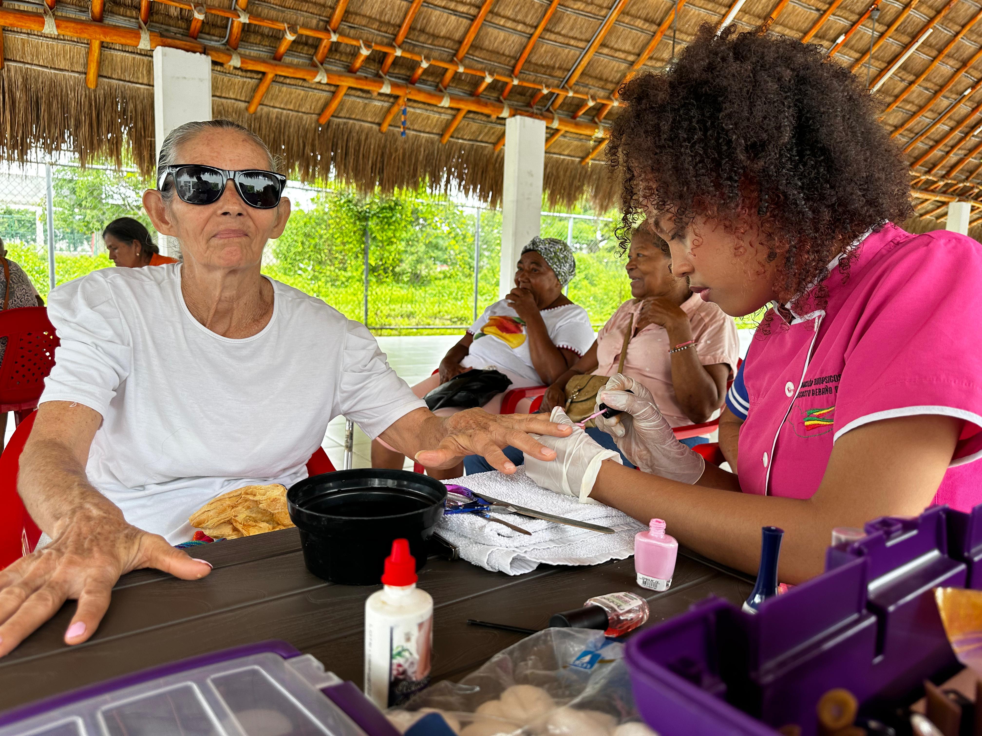 Tarde de spa y cine, una programación especial para los adultos mayores en Turbaco