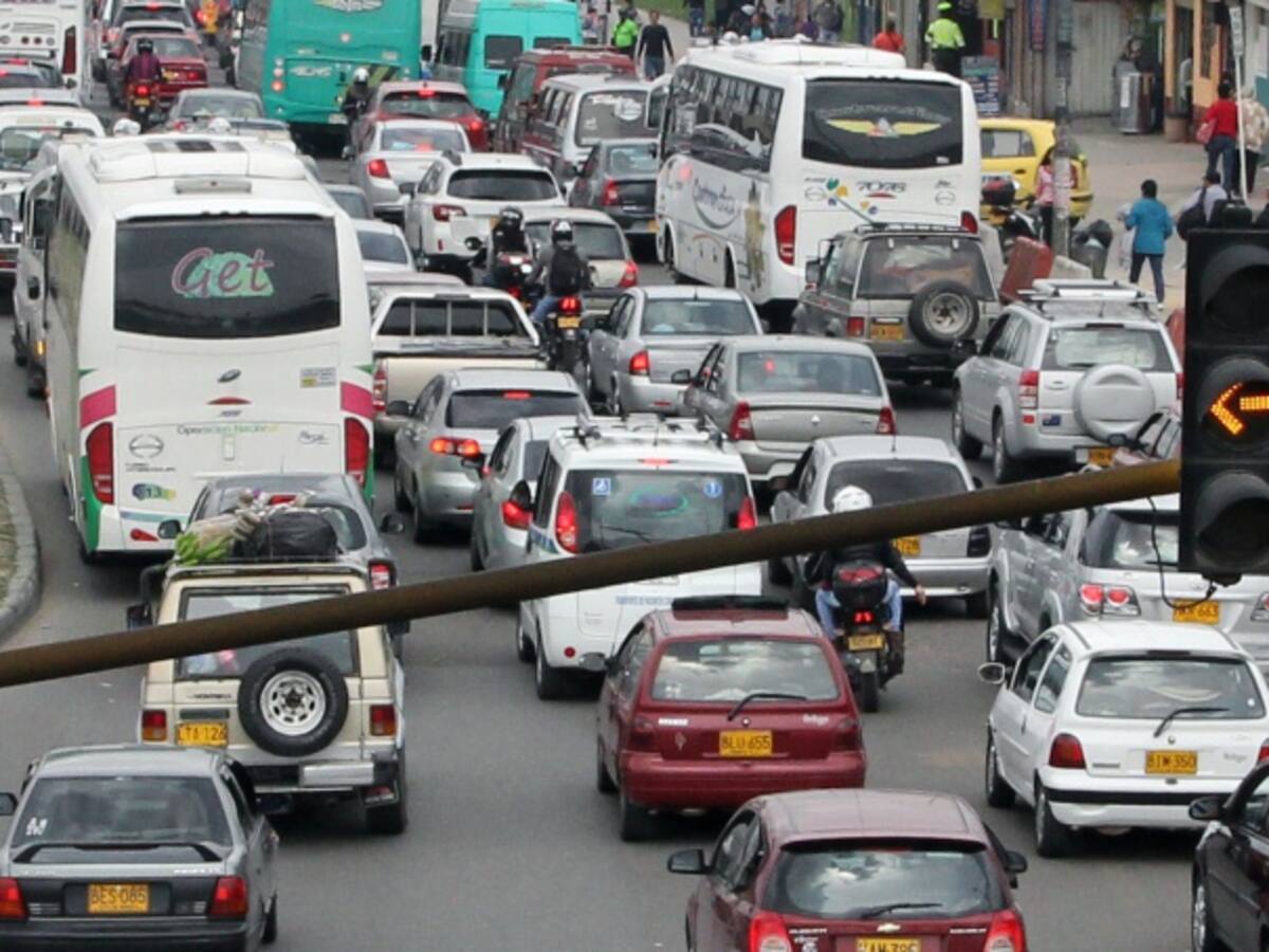 Supuestos explosivos hallados dentro de un vehículo en Soacha, son pólvora negra