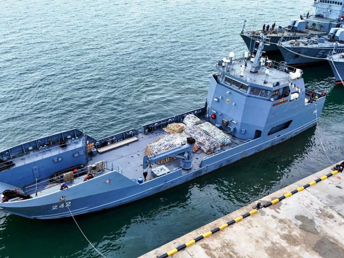 65 toneladas de ayuda humanitaria zarparon desde Cartagena rumbo al Chocó