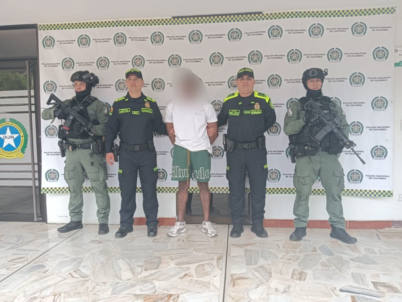 Por atentados, policías asesinados y ataques con cilindros bomba, cayó en Cali alias ‘Huevo Rucio’