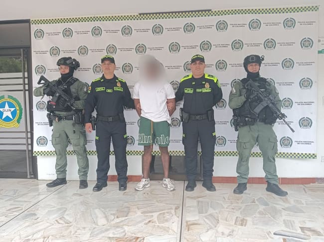 Por atentados, policías asesinados y ataques con cilindros bomba, cayó en Cali alias ‘Huevo Rucio’