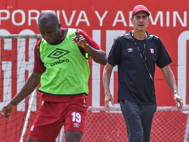 Luis Paz: "Era importante que el DT que llegara soportara la situación "