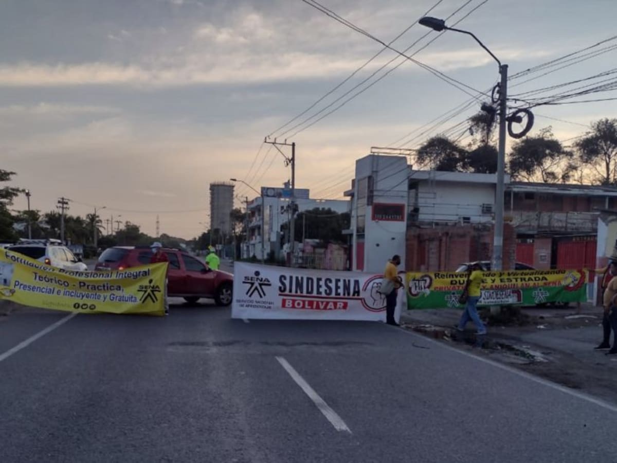 Manifestantes se concentraron en la "Y de Ceballos"