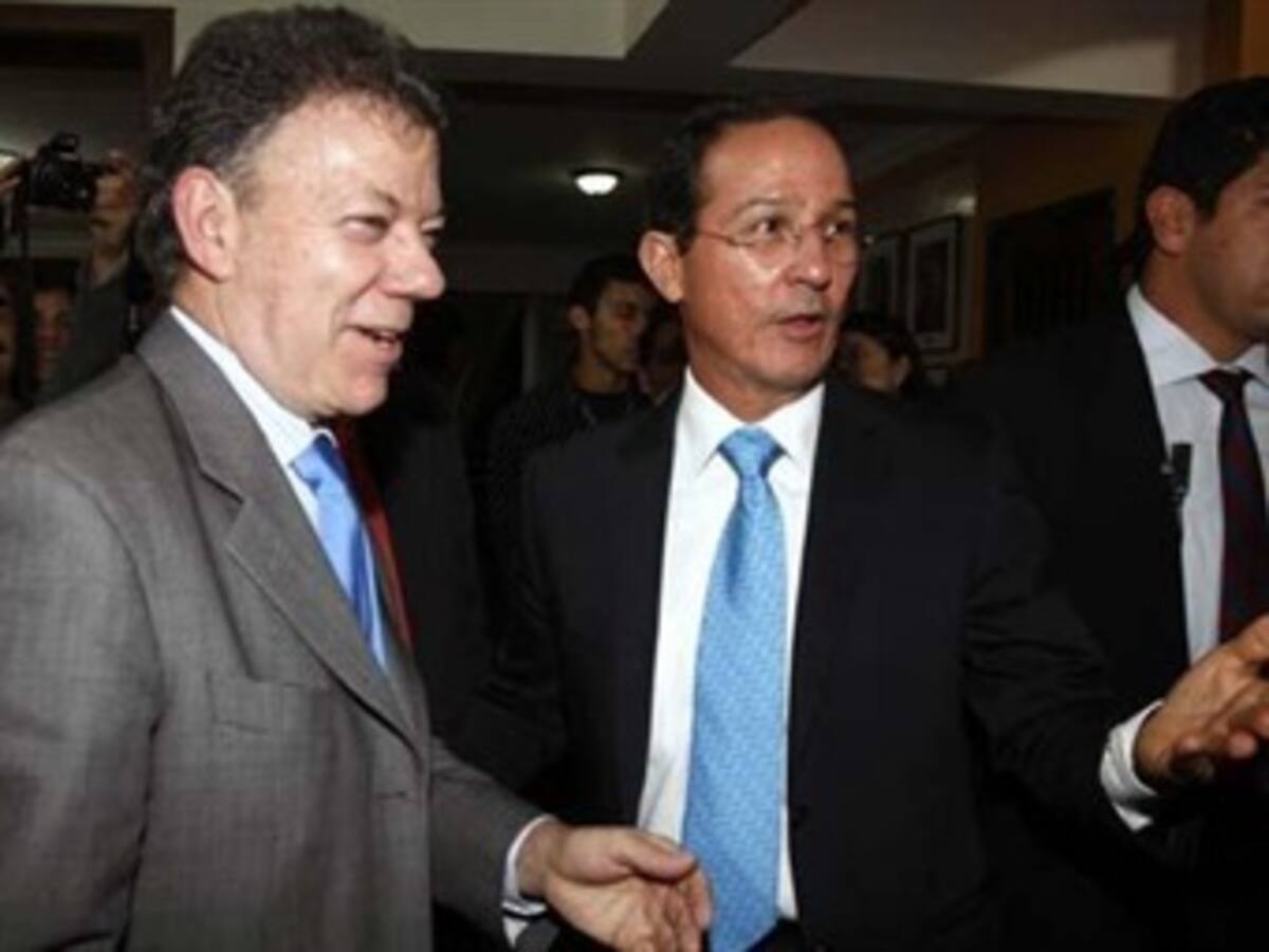 Conservadores proclamaron apoyo a Juan Manuel Santos