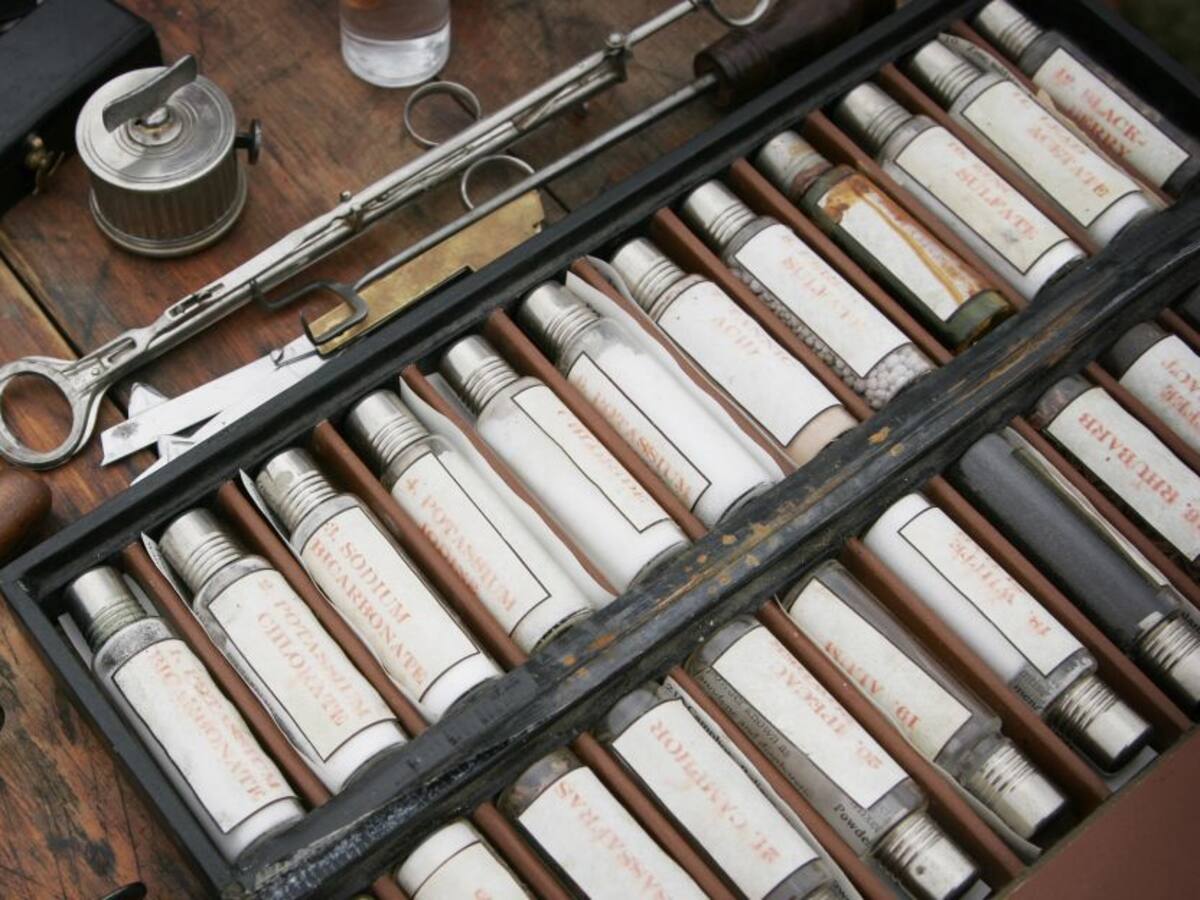 Historia de la medicina: avances, curiosidades y misterios hasta hoy