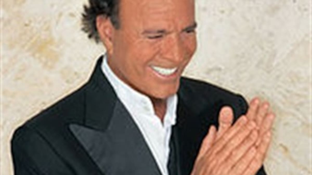 Sin el público yo no sería cantante: Julio Iglesias