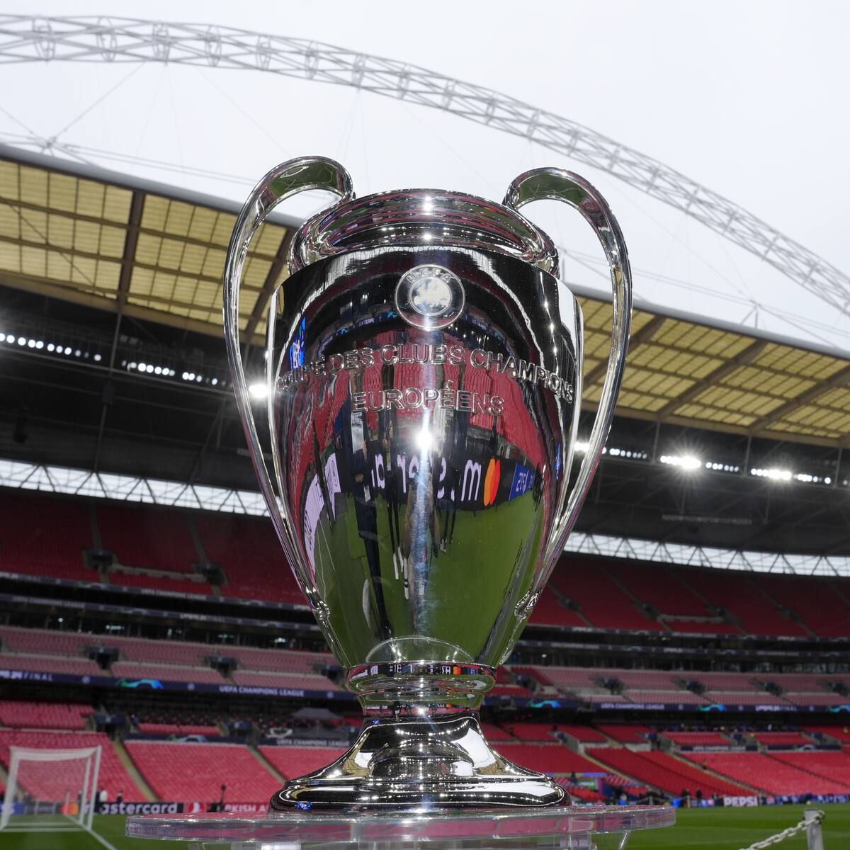 Partidos UEFA Champions League HOY: colombianos en competencia, horarios y cómo seguir
