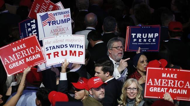Seguidores de Donald Trump. Foto: Agencia EFE/SHAWN THEW