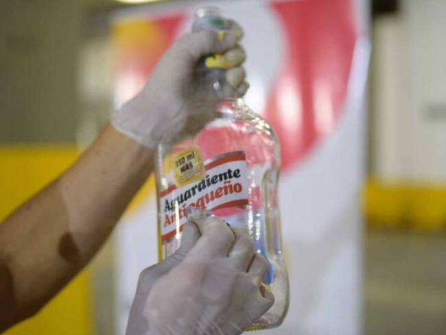 En tres municipios de Risaralda decomisaron mil botellas de licor vacías