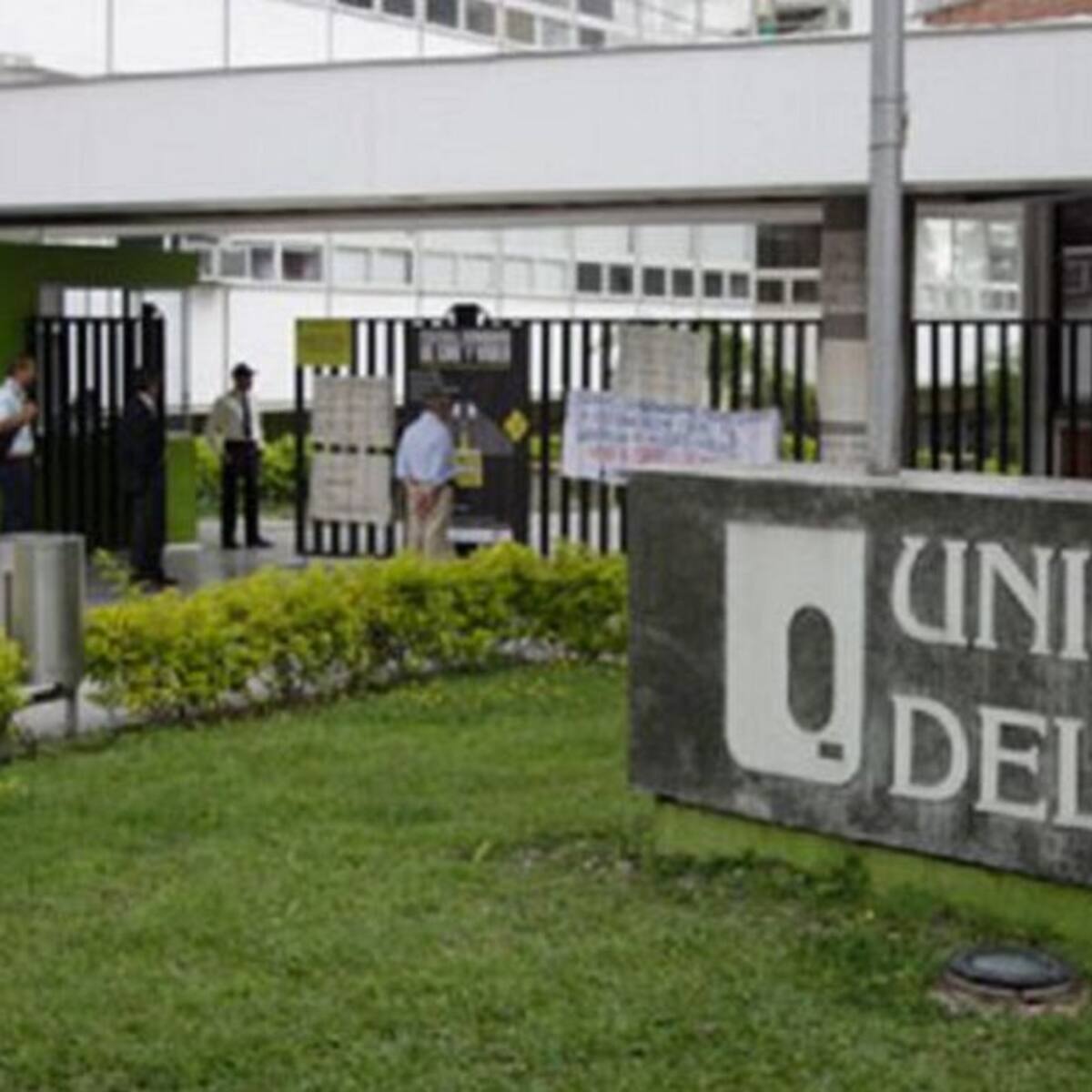700 docentes de Uniquindío en riesgo de suspensión de contratos laborales