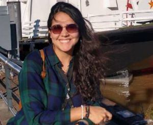 A Carolina le gusta los atardeceres al lado del río Magdalena