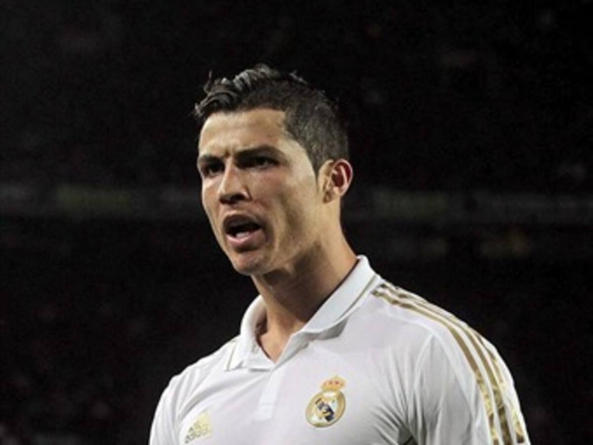 Real Madrid venció 2 – 1 al Barcelona y sentenció la Liga española