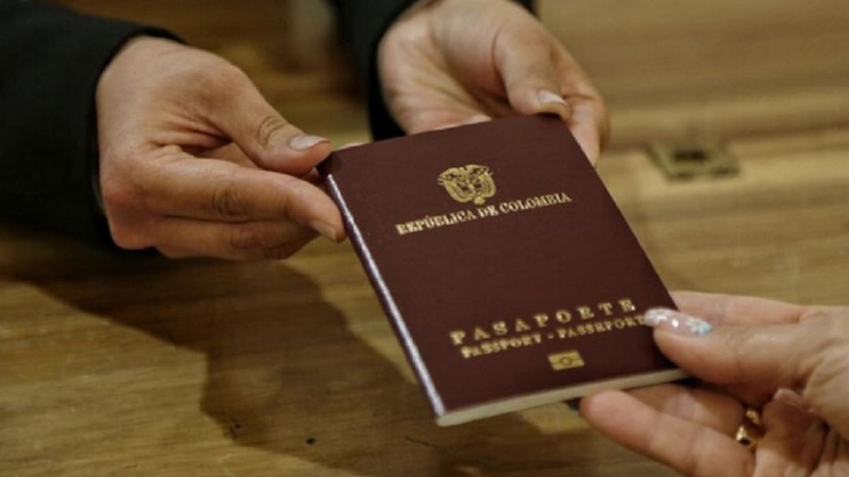 Cancillería hará comité especial para resolver crisis de expedición de pasaportes