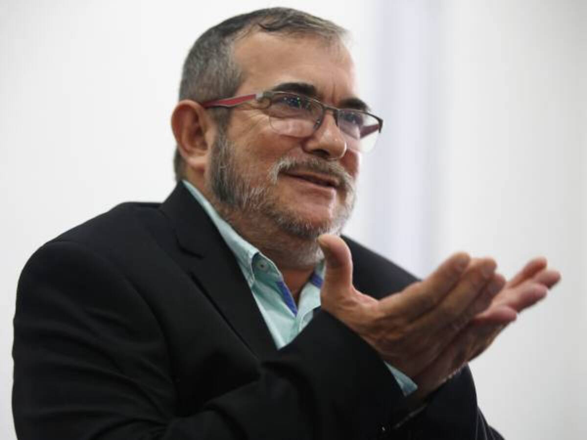 Timochenko no descarta hablar con expresidente Uribe