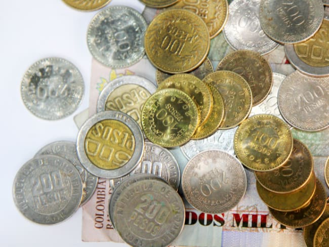 Dinero de Colombia antiguo