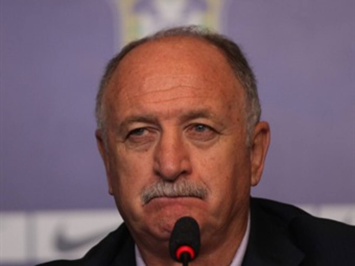 Scolari anuncia convocatoria para amistosos ante Corea del Sur y Zambia