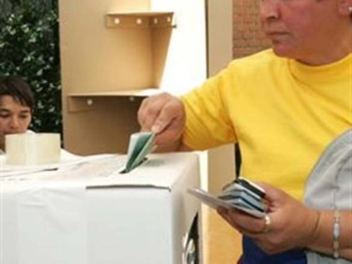 Habrá ‘voto finish’ para definir al ganador: candidatos ‘empatados’ en encuesta por alcaldía de Bogotá