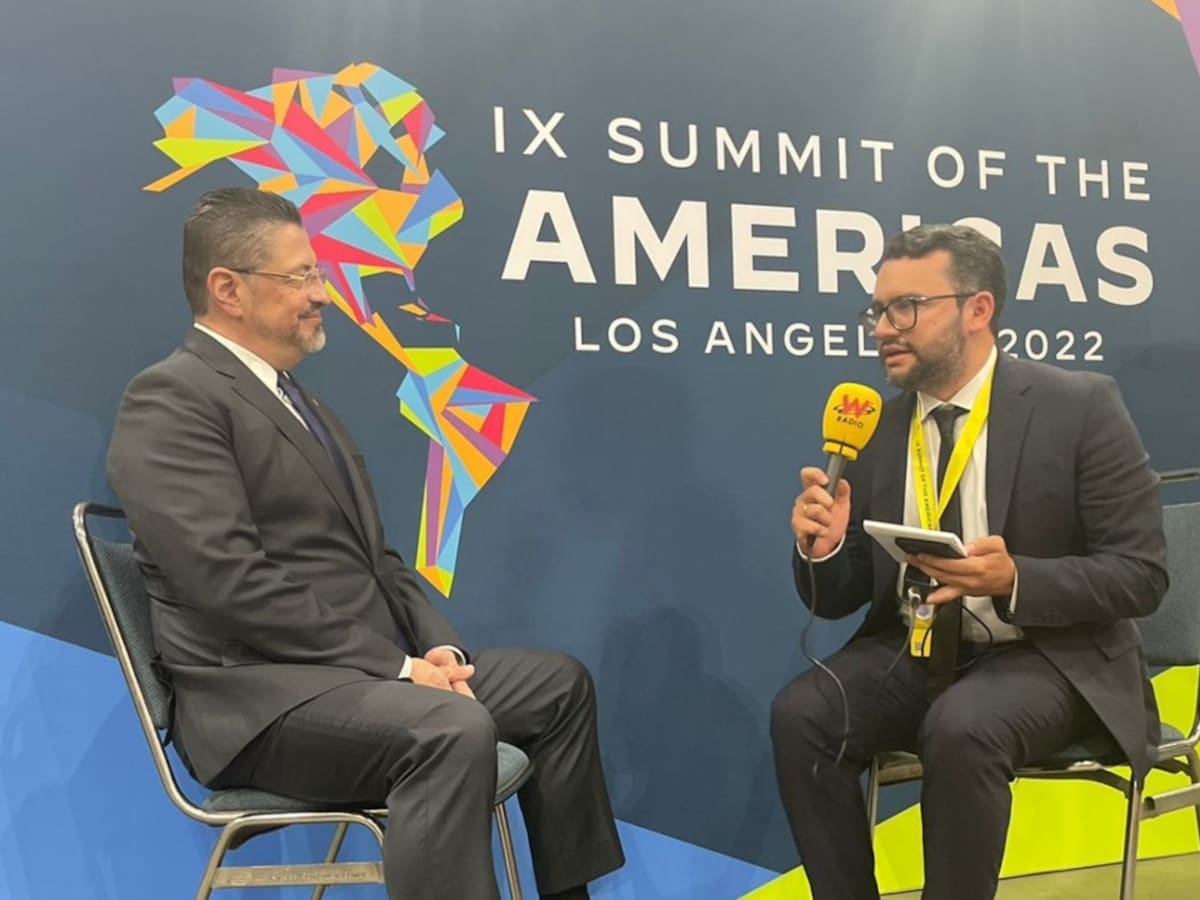 “Aspiramos a que los pueblos del mundo tengan democracia”: presidente de Costa Rica